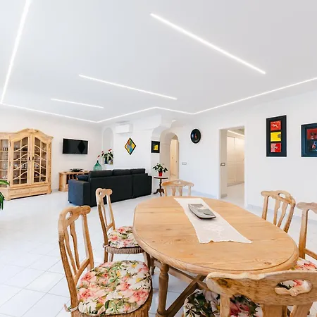 Angelina Art * Amalfi